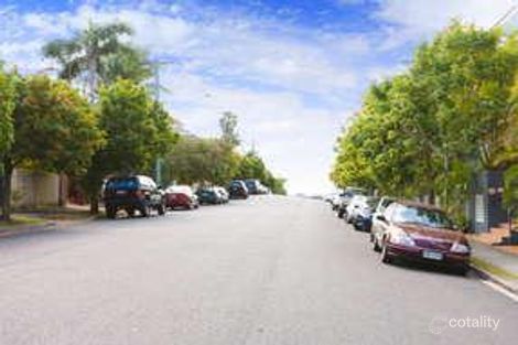 Property photo of 53 Chermside Street Teneriffe QLD 4005