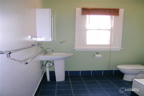 Property photo of 65 Rossi Street Yass NSW 2582