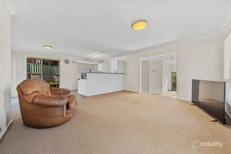 Property photo of 8 Jay Court Mount Warren Park QLD 4207