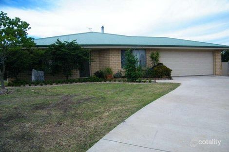 39 Stratford Dr, Wyreema, QLD 4352