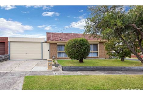 Property photo of 42 Stonehaven Drive Thomastown VIC 3074