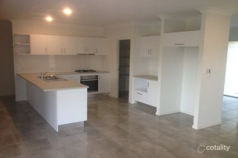 Property photo of 34 Ashwood Circuit Smithfield QLD 4878