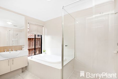 Property photo of 110 Williamsons Road South Morang VIC 3752