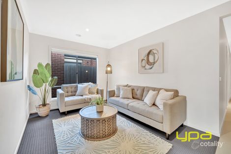 Property photo of 26 Chambers Crescent Cranbourne North VIC 3977