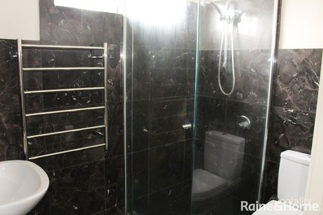 Property photo of 4/33 Clarence Road Indooroopilly QLD 4068