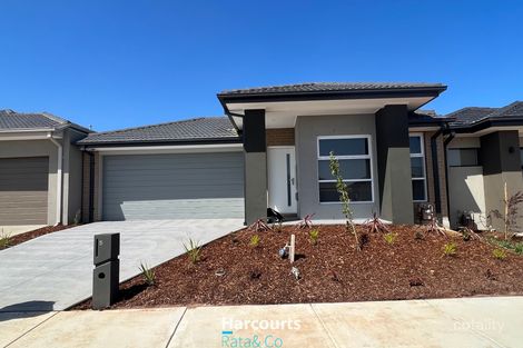 5 Tamworth Dr, Rockbank, VIC 3335