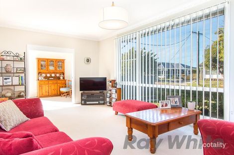 Property photo of 17 Conmurra Circuit Shortland NSW 2307