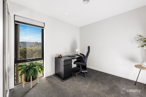 Property photo of 79 Belsay Chase Chirnside Park VIC 3116