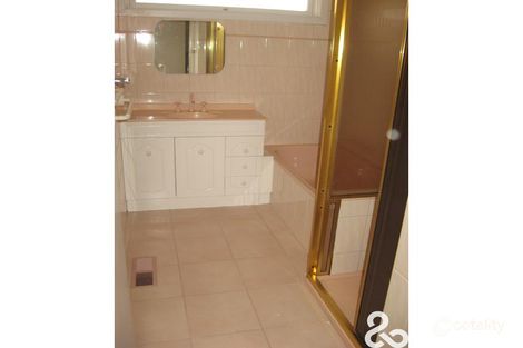 Property photo of 3 Burwood Court Thomastown VIC 3074