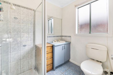 Property photo of 8 Sharyn Street Cranbourne West VIC 3977
