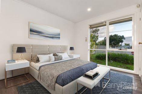 Property photo of 35 Sunnyvale Crescent Keysborough VIC 3173