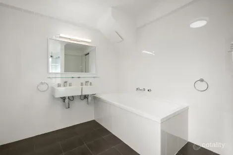 Property photo of 76 Leslie Street Dudley Park WA 6210