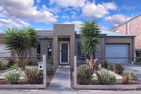 Property photo of 18 Balyang Way Craigieburn VIC 3064