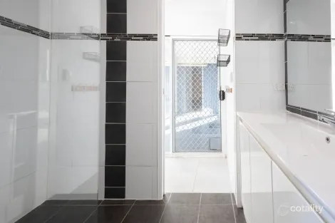 Property photo of 17 Yut Fay Avenue Kelso QLD 4815