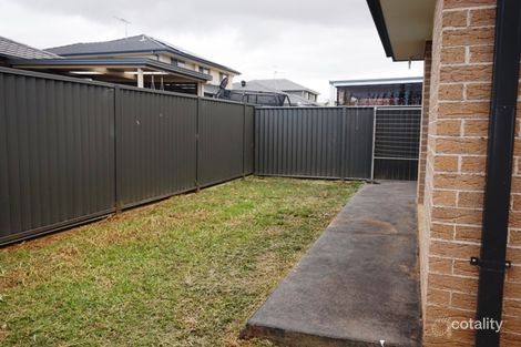 Property photo of 45 Taradale Drive Ropes Crossing NSW 2760