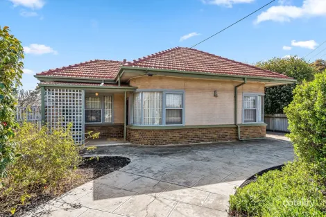 Property photo of 42 West Lakes Boulevard Albert Park SA 5014