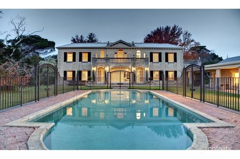 42 Old Mount Barker Rd, Crafers, SA 5152