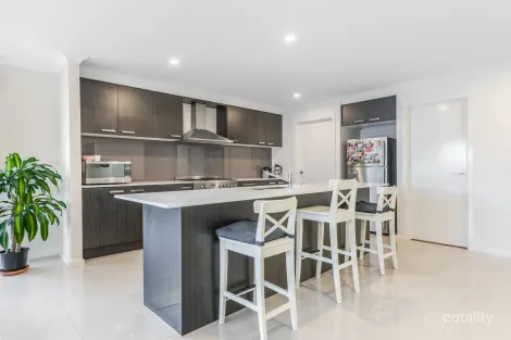 Property photo of 58 Ferrari Drive Cranbourne East VIC 3977