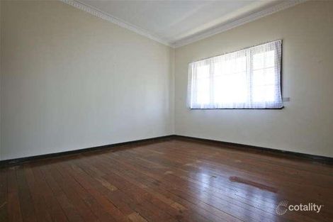 Property photo of 1/86 Centre Street Queens Park WA 6107