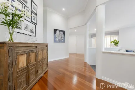 Property photo of 6 Haywood Trail Leeming WA 6149