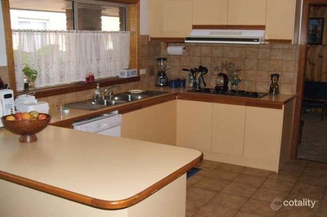 Property photo of 8 McCubbin Drive Shepparton VIC 3630