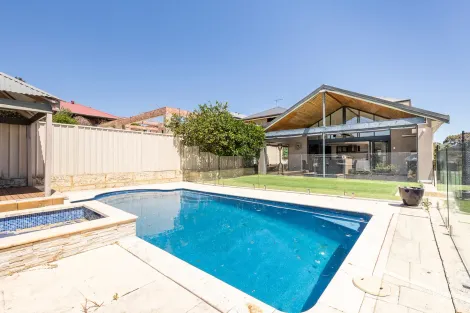 Property photo of 12 Cookham Road Lathlain WA 6100