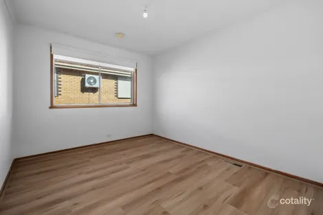 Property photo of 33 Melaleuca Drive Thomastown VIC 3074