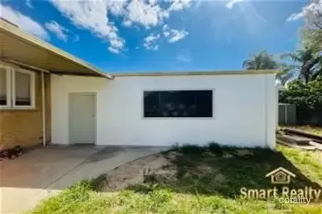 4 Crellin Way, Cloverdale, WA 6105