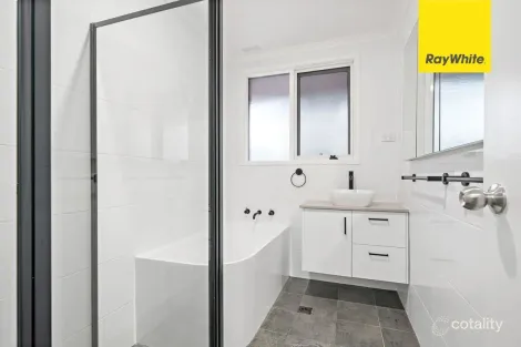 Property photo of 35 Nullagine Street Fisher ACT 2611