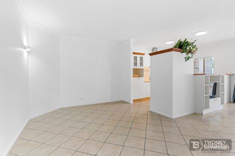 Property photo of 404/2-10 Greenslopes Street Cairns North QLD 4870