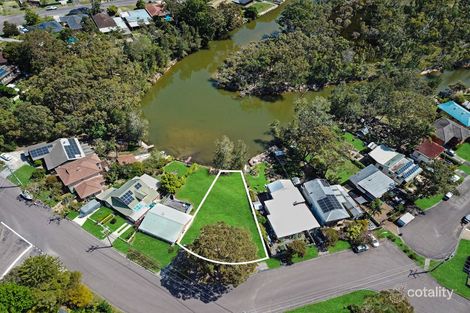 Property photo of 10 McKellar Boulevard Blue Haven NSW 2262