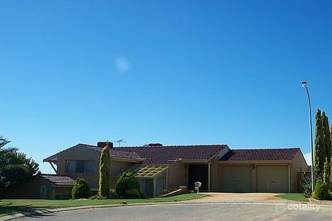 11 Thomas Ct, Kingsley, WA 6026