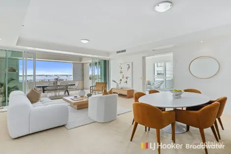 Property photo of 6/326-342 Marine Parade Labrador QLD 4215