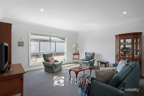 Property photo of 4/21 Scullys Lane Heathcote VIC 3523