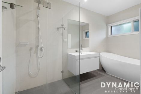 Property photo of 16 Farquharson Street Mount Waverley VIC 3149