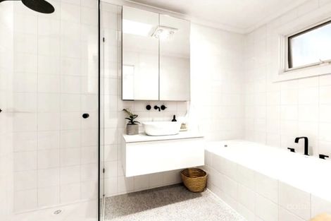 Property photo of 14 Hooper Grove Mount Martha VIC 3934