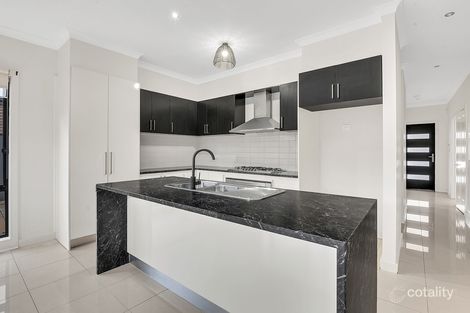Property photo of 27 Dempster Drive Craigieburn VIC 3064