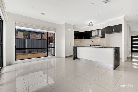 Property photo of 27 Dempster Drive Craigieburn VIC 3064