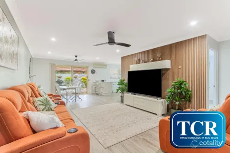 Property photo of 2/67 Avondale Drive Banora Point NSW 2486