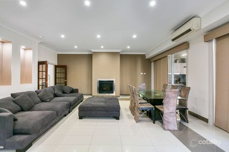 Property photo of 10 Wattlebird Crescent Reservoir VIC 3073