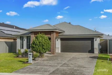 7 Fairway St, Rutherford, NSW 2320
