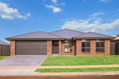 Property photo of 19 Charolais Drive Calala NSW 2340
