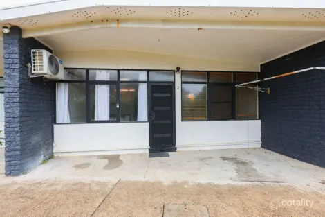 2/39 Sandy Beach Rd, Korora, NSW 2450
