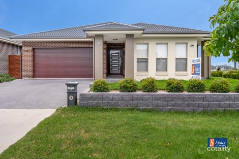 Property photo of 17 Bourne Ridge Oran Park NSW 2570