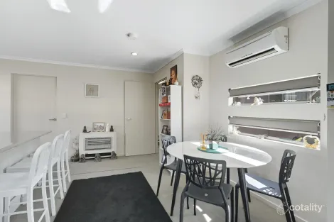 Property photo of 2/193 Branscombe Road Claremont TAS 7011