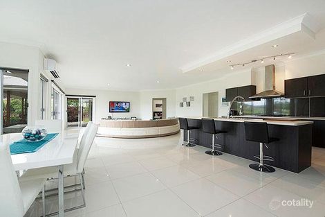 5 Summer Hill Cres, Maudsland, QLD 4210