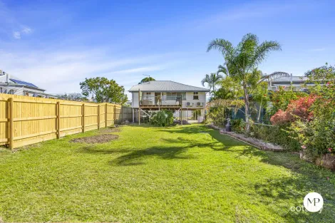 Property photo of 37 Davis Street Allenstown QLD 4700