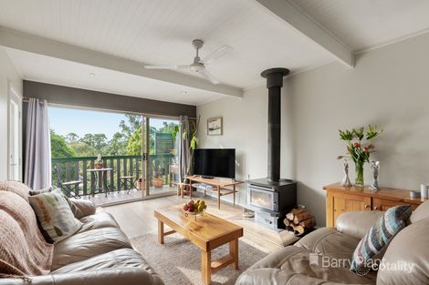 Property photo of 24 Sunnyside Crescent Wattle Glen VIC 3096