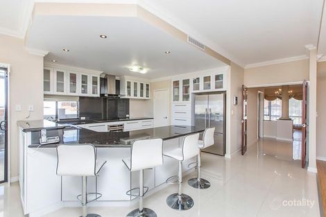 Property photo of 30 Oleander Way Kallaroo WA 6025