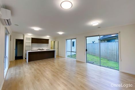 Property photo of 13 Parkfield Walk Westmeadows VIC 3049